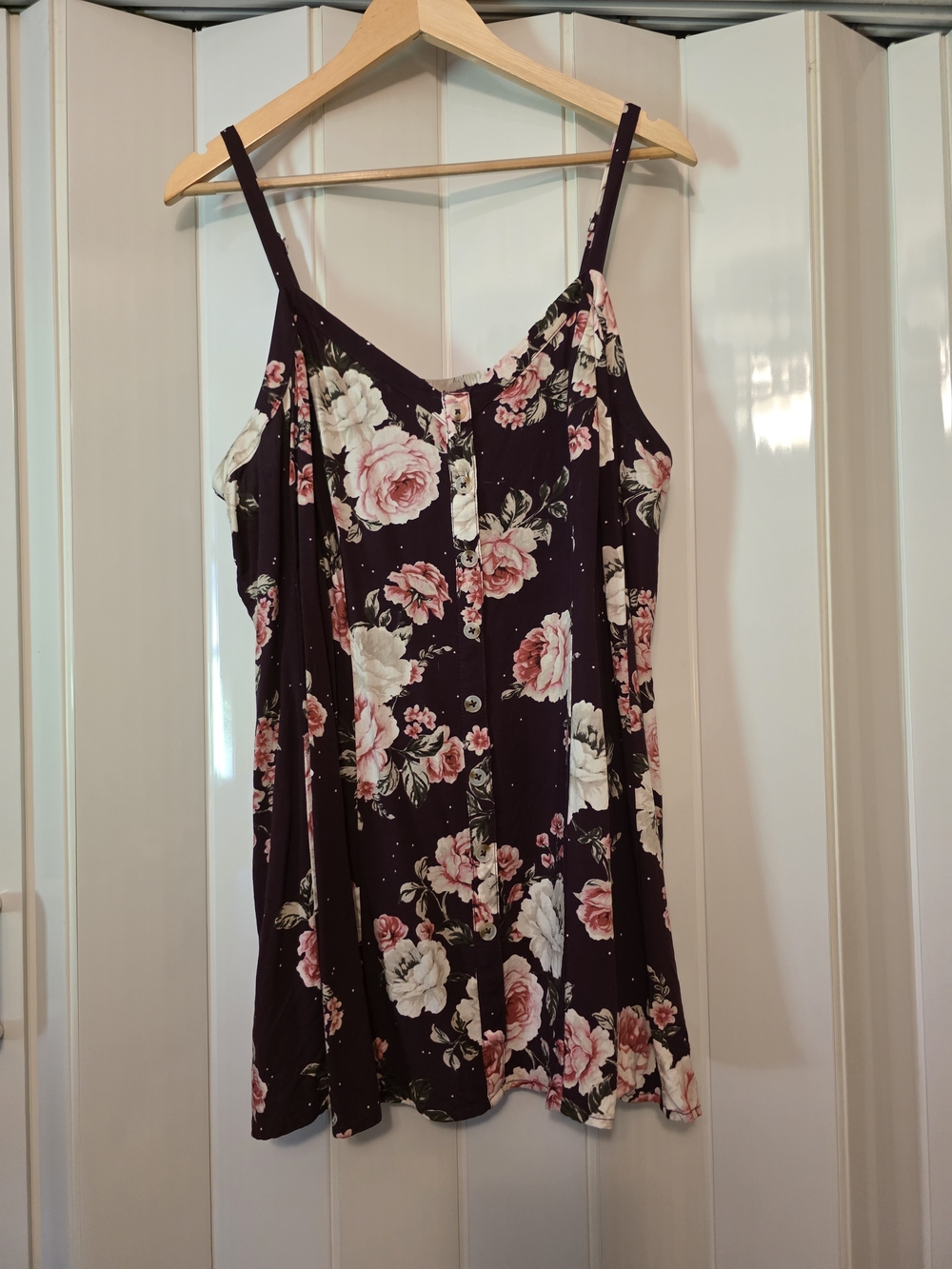torrid Floral Spaghetti-Strap Tank top in Deep Purple with Pink & White Roses